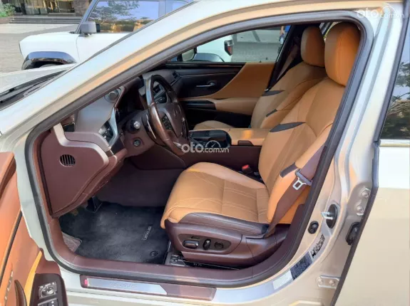 Lexus ES 250 2021 - BAO ĐẬU BANK 70-90% (Ib Zalo tư vấn trực tiếp 24/7)