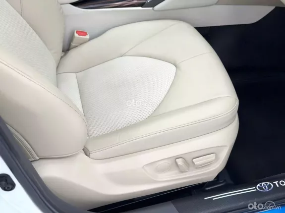 Toyota Camry 2.5Q 2020 - Cọp nhất thị trường chuyển nhượng