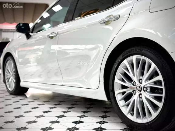 Toyota Camry 2.5Q 2020 - Cọp nhất thị trường chuyển nhượng