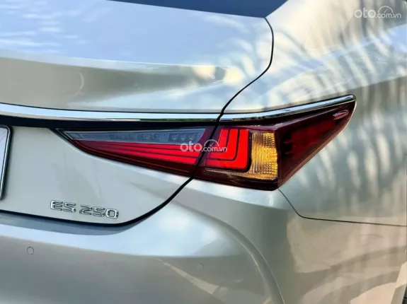 Lexus ES 250 2021 - SANG TRỌNG CHUẨN DOANH NHÂN