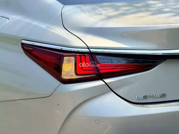 Lexus ES 250 2021 - SANG TRỌNG CHUẨN DOANH NHÂN