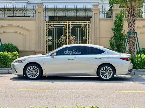 Lexus ES 250 2021 - SANG TRỌNG CHUẨN DOANH NHÂN