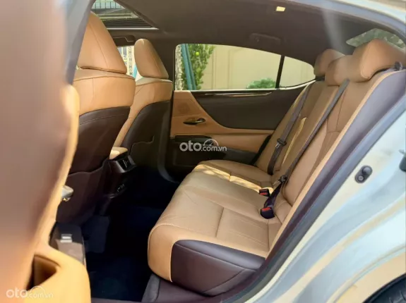 Lexus ES 250 2021 - SANG TRỌNG CHUẨN DOANH NHÂN