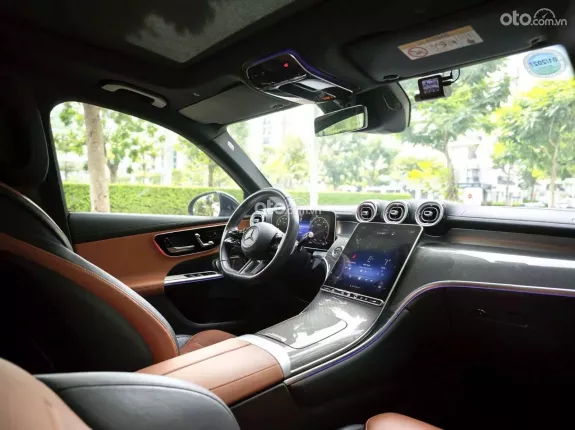 Mercedes-Benz GLC 300 2023 - BIỂN SỐ HCM