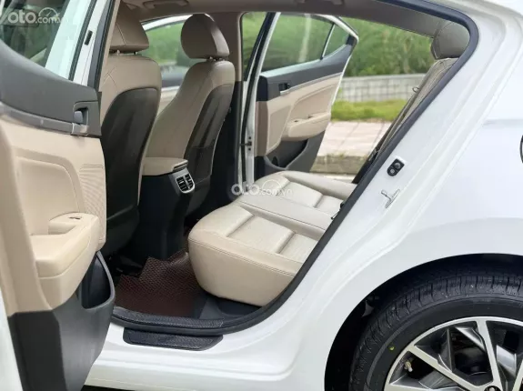 Hyundai Elantra   2.0 AT 2021 - Phong cách hiện đại, tiết kiệm nhiên liệu. Hỗ trợ góp ngân hàng
