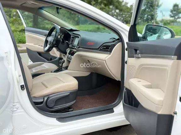 Hyundai Elantra   2.0 AT 2021 - Phong cách hiện đại, tiết kiệm nhiên liệu. Hỗ trợ góp ngân hàng