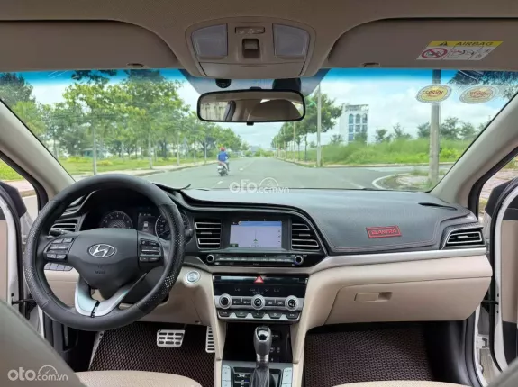 Hyundai Elantra   2.0 AT 2021 - Phong cách hiện đại, tiết kiệm nhiên liệu. Hỗ trợ góp ngân hàng