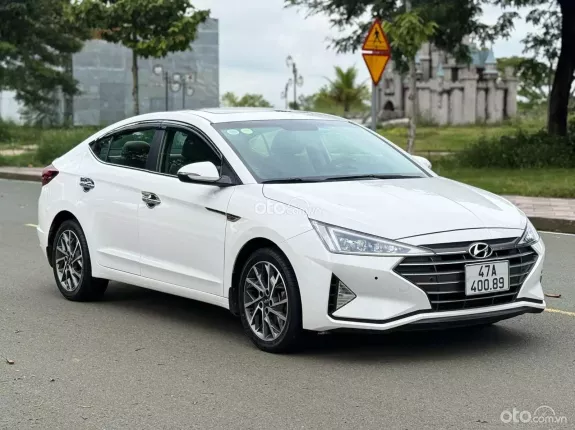 Hyundai Elantra   2.0 AT 2021 - Phong cách hiện đại, tiết kiệm nhiên liệu. Hỗ trợ góp ngân hàng