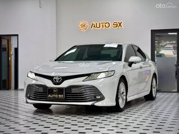 Toyota Camry 2.5Q 2021 - Siêu đẹp xe gia đình giữ kỹ