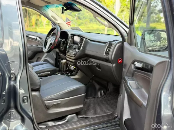 Chevrolet Trailblazer 2.5L 4x4 AT LTZ  2018 - Hỗ trợ góp ngân hàng 50-60%