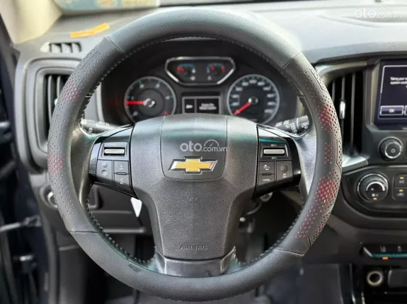 Chevrolet Trailblazer 2.5L 4x4 AT LTZ  2018 - Hỗ trợ góp ngân hàng 50-60%