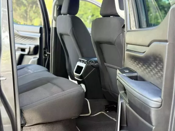 Ford Ranger XLS 2.0L HP 4x4 6AT 2025 - Xe cực chất, sang trọng. Động cơ khỏe, tiết kiệm nhiên liệu. Hỗ trợ góp ngân hàng