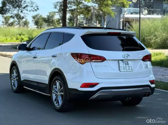 Hyundai Santa Fe 2.2L Dầu Cao cấp 2018 - Xe cực chất, sang trọng. Giữ giá tốt, tiết kiệm nhiên liệu