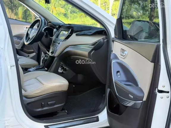 Hyundai Santa Fe 2.2L Dầu Cao cấp 2018 - Xe cực chất, sang trọng. Giữ giá tốt, tiết kiệm nhiên liệu