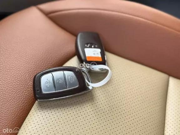 Hyundai Elantra 1.8 MT 2021 - Nhỏ gọn dễ sử dụng, tiết kiệm nhiên liệu. Hỗ trợ góp ngân hàng