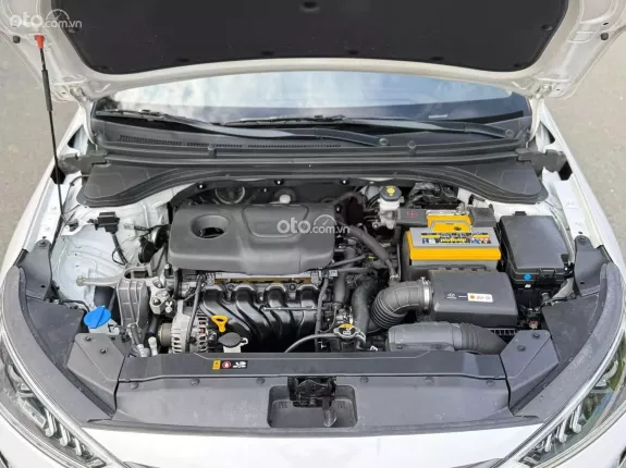 Hyundai Elantra 1.8 MT 2021 - Nhỏ gọn dễ sử dụng, tiết kiệm nhiên liệu. Hỗ trợ góp ngân hàng