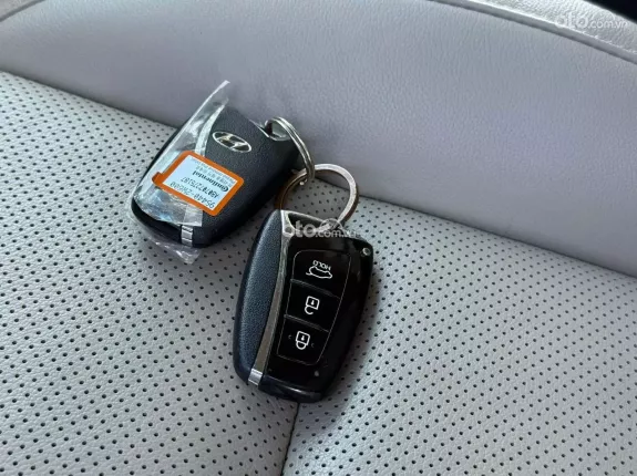 Hyundai Santa Fe 2.2L Dầu Cao cấp 2018 - Xe cực chất, sang trọng. Giữ giá tốt, tiết kiệm nhiên liệu