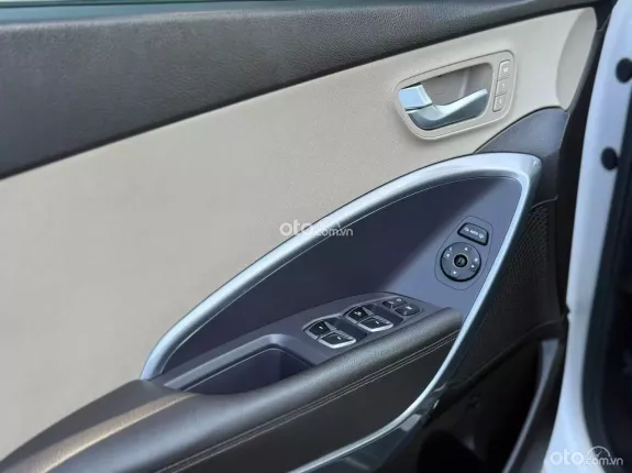 Hyundai Santa Fe 2.2L Dầu Cao cấp 2018 - Xe cực chất, sang trọng. Giữ giá tốt, tiết kiệm nhiên liệu