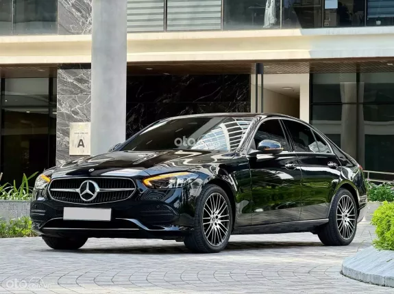 Mercedes-Benz C200 Avantgarde Plus 2023 - C200 Avantgarde Plus 2024