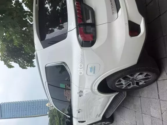 Ford Everest 2.0L ST5 6AT 2WD Titanium 2023 - Xe gia đình rộng rãi, tiện nghi đầy đủ
