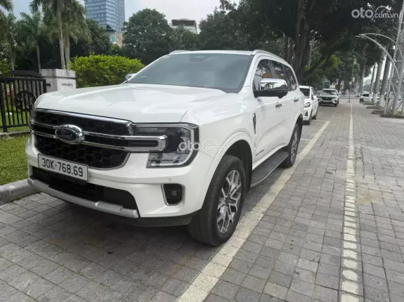 Ford Everest 2.0L ST5 6AT 2WD Titanium 2023 - Xe gia đình rộng rãi, tiện nghi đầy đủ
