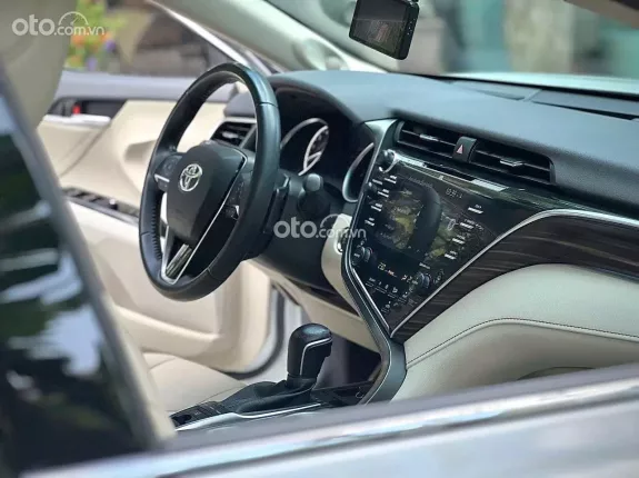 Toyota Camry 2.5Q 2020 - Nhập Thái Lan - Full lịch sử hãng, 1 Chủ SG