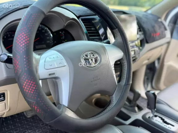 Toyota Fortuner 2.7 V 4X4 AT 2013 - Bền bỉ, mạnh mẽ, giá hợp lí