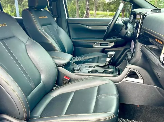 Ford Ranger Wildtrak 2.0l bi-turbo 4x4 10 AT 2025 - Máy dầu 2.0 biturbo mạnh mẽ tiết kiệm nhiên liệu