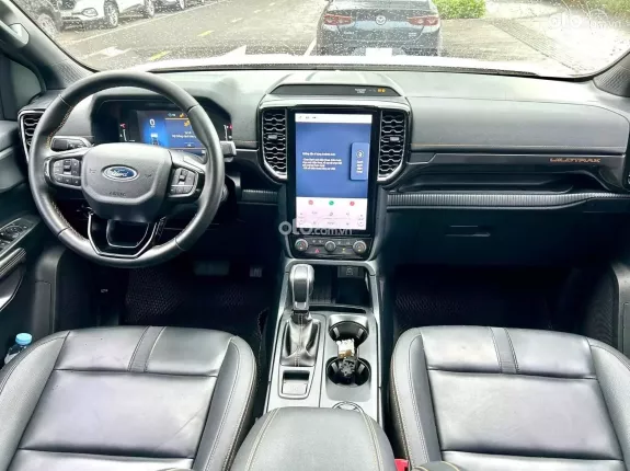 Ford Ranger Wildtrak 2.0l bi-turbo 4x4 10 AT 2025 - Máy dầu 2.0 biturbo mạnh mẽ tiết kiệm nhiên liệu