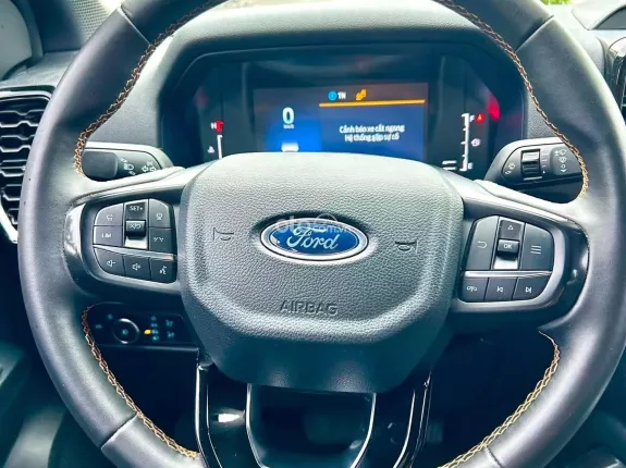 Ford Ranger Wildtrak 2.0l bi-turbo 4x4 10 AT 2025 - Máy dầu 2.0 biturbo mạnh mẽ tiết kiệm nhiên liệu