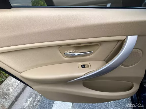 BMW 320i 2014 - Xe gia đình bảo dưỡng kỹ lưỡng