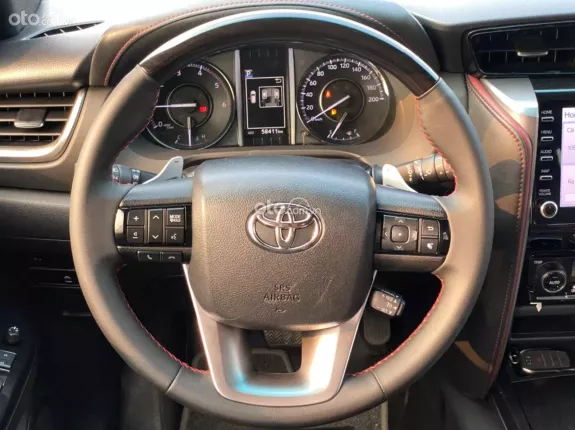 Toyota Fortuner 2.4 AT 4x2 Legender 2022 - Xe chính chủ tư nhân Hà Nội