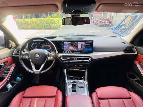 BMW 320i Sport Line 2024 - Nt Đỏ