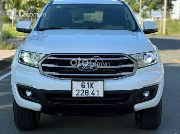 Ford Everest Ambiente 2.0 AT 4x2 2019 - Máy dầu tiết kiệm, Gầm cao, khung gầm chắc chắn vận hành ổn định