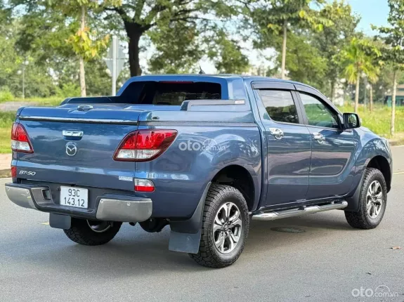 Mazda BT-50 Deluxe 4x2 2.2 AT 2021 - Xe cực chất, sang trọng. Hỗ trợ góp ngân hàng