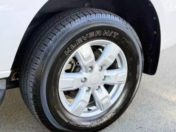 Ford Everest Ambiente 2.0 AT 4x2 2019 - Máy dầu tiết kiệm, Gầm cao, khung gầm chắc chắn vận hành ổn định