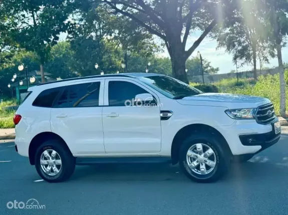 Ford Everest Ambiente 2.0 AT 4x2 2019 - Máy dầu tiết kiệm, Gầm cao, khung gầm chắc chắn vận hành ổn định