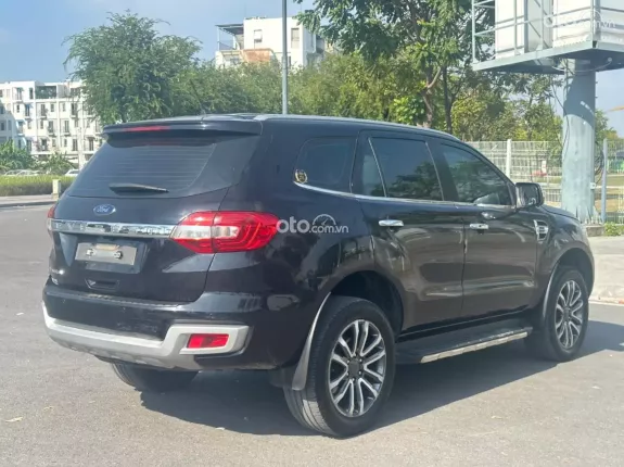 Ford Everest 2.0L ST5 6AT 2WD Titanium 2021 - Xe vừa về em chào bán ngay