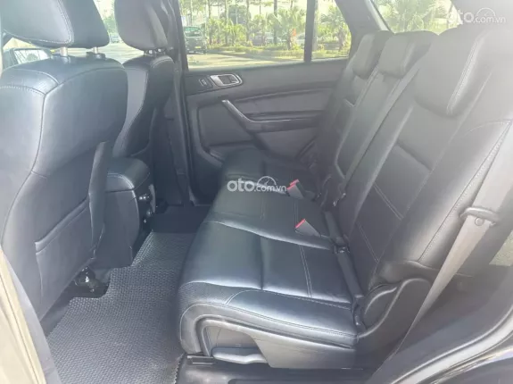 Ford Everest 2.0L ST5 6AT 2WD Titanium 2021 - Xe vừa về em chào bán ngay