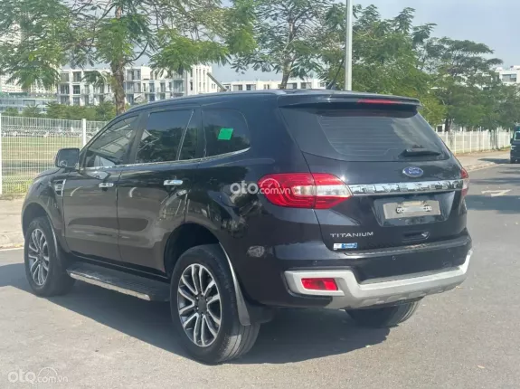 Ford Everest 2.0L ST5 6AT 2WD Titanium 2021 - Xe vừa về em chào bán ngay