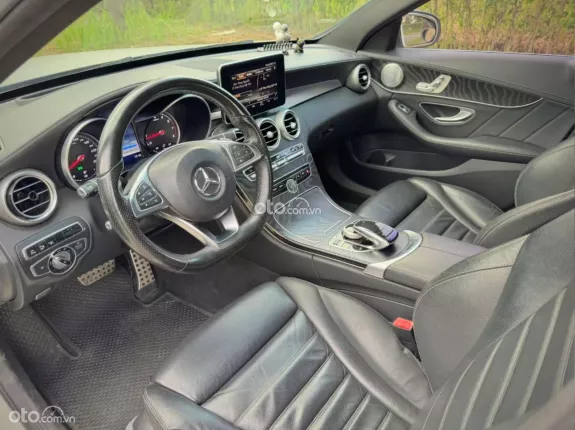 Mercedes-Benz C300 AMG 2016 - BIỂN HCM BẢO DƯỠNG CHUẨN CHỈNH