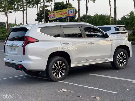 Mitsubishi Pajero Sport D 4x2 AT 2021 - Xe một chủ biển tỉnh, hồ sơ đầy đủ cầm tay