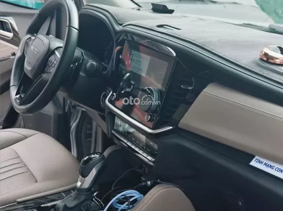 Isuzu mu-X 1.9 PRESTIGE 4X2 AT 2025 - Tư nhân một chủ Hà Nội