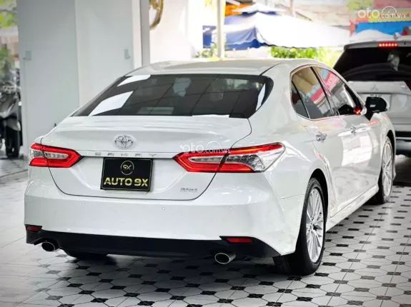 Toyota Camry 2.5G 2019 - Siêu đẹp đi lướt km thấp