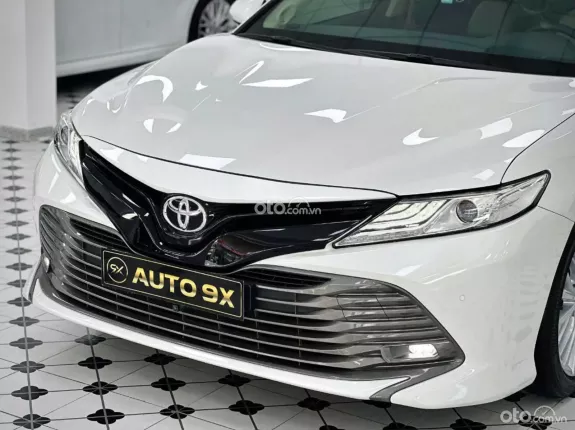 Toyota Camry 2.5G 2019 - Siêu đẹp đi lướt km thấp