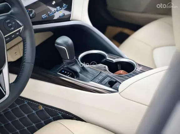 Toyota Camry 2.5G 2019 - Siêu đẹp đi lướt km thấp