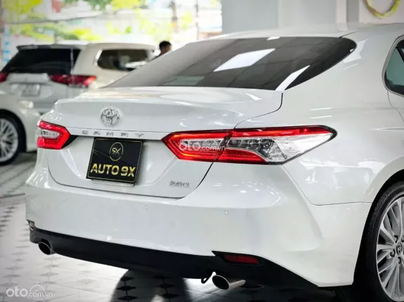 Toyota Camry 2.5G 2019 - Siêu đẹp đi lướt km thấp