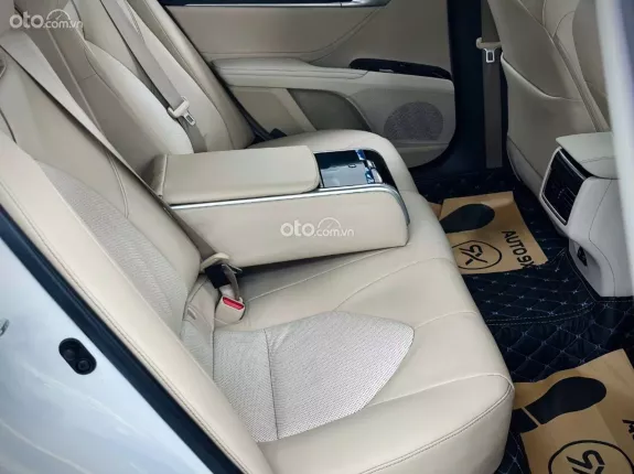 Toyota Camry 2.5G 2019 - Siêu đẹp đi lướt km thấp