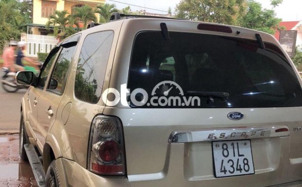 Mua bán Ford Escape 2004 cũ uy tín giá rẻ tháng 5/2023