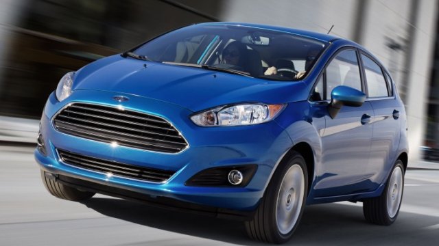 Đánh giá xe Ford Fiesta Hatchback 2015 về ưu nhược điểm